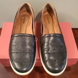 Used Cobb Hill by New Balance Women's Size 9 Black Loafers